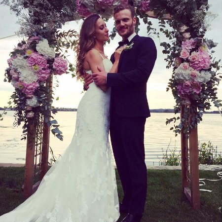 The marriage ceremony picture of Robert Maaser and Melisa Maaser. 